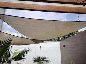 CRTHTR360 - Voile d’ombrage nomade triangulaire Coolaroo 3,6 m